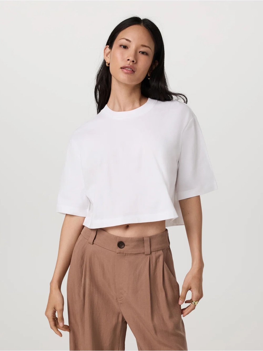 Vuori Short Sleeve Heavyweight Crop Cotton Tee - Picture 4 of 9